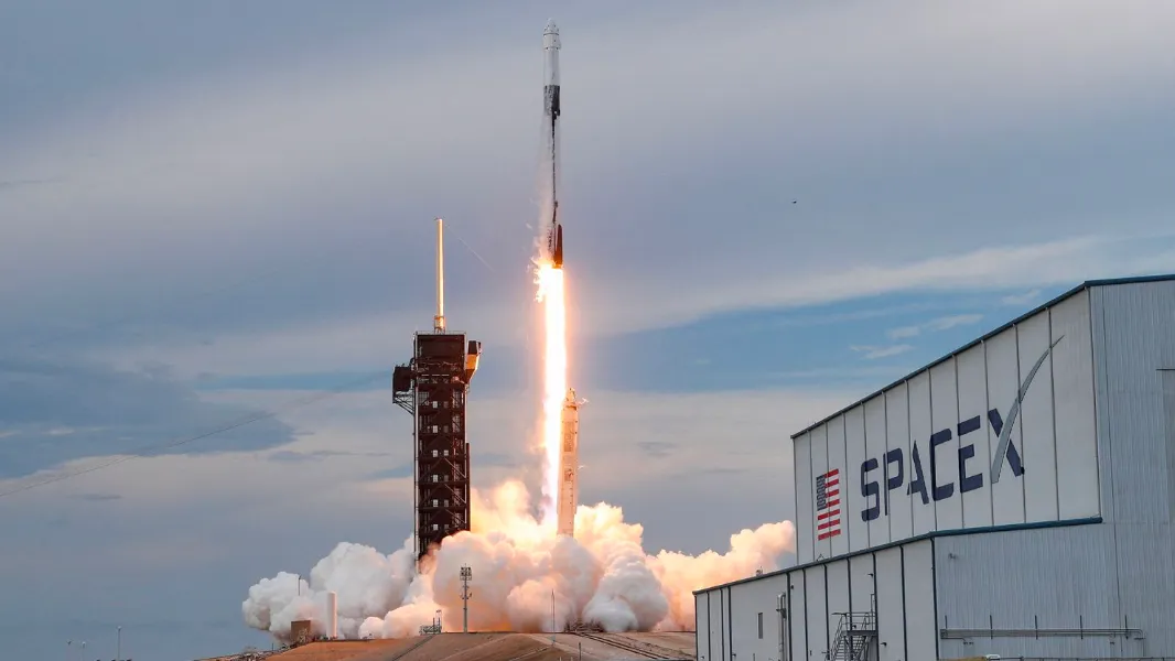 How many launches will SpaceX have in July? prediction market